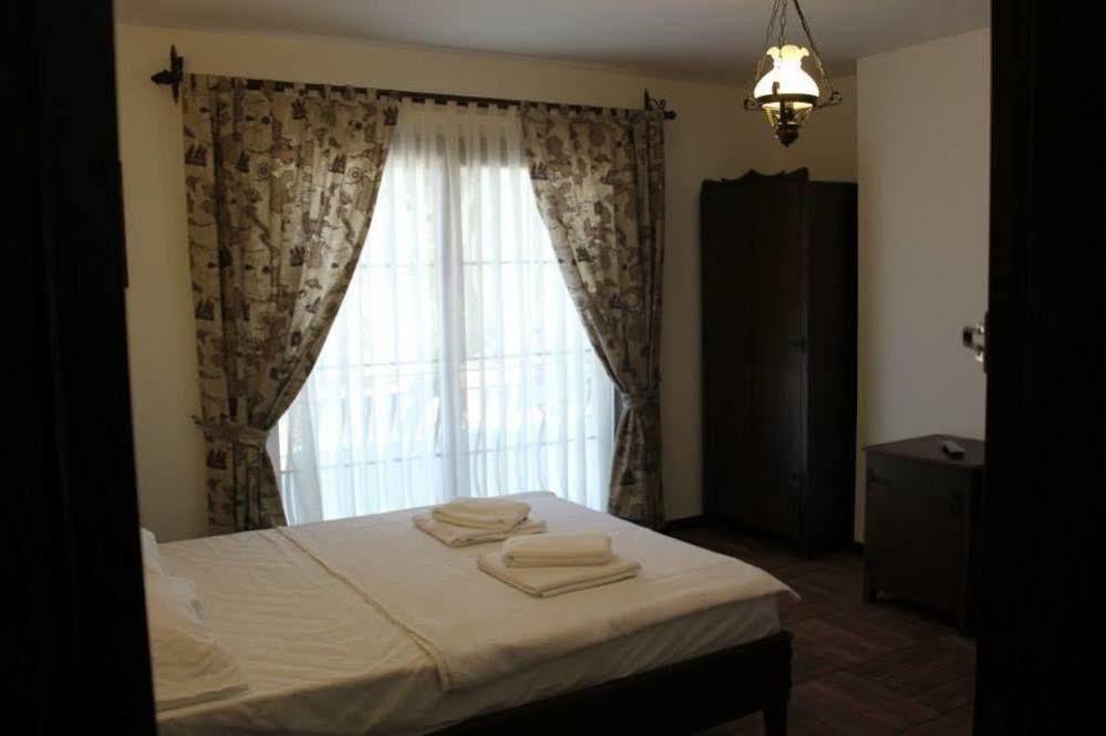 Siğacık Kaptan Motel מראה חיצוני תמונה